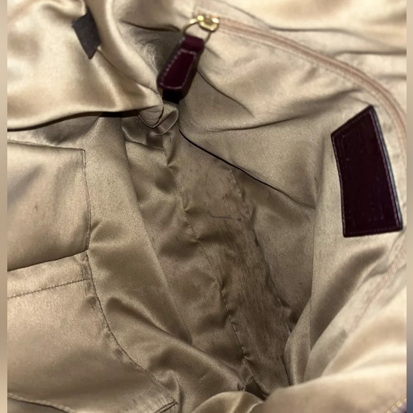 COACH Madison Lindsey Patent Leather Large 18627
Satchel in Plum Good Condition - Picture 11 of 12